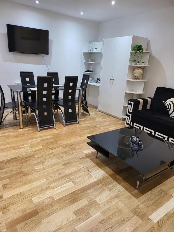 Fancy Basement Flat A Apartman London Kültér fotó
