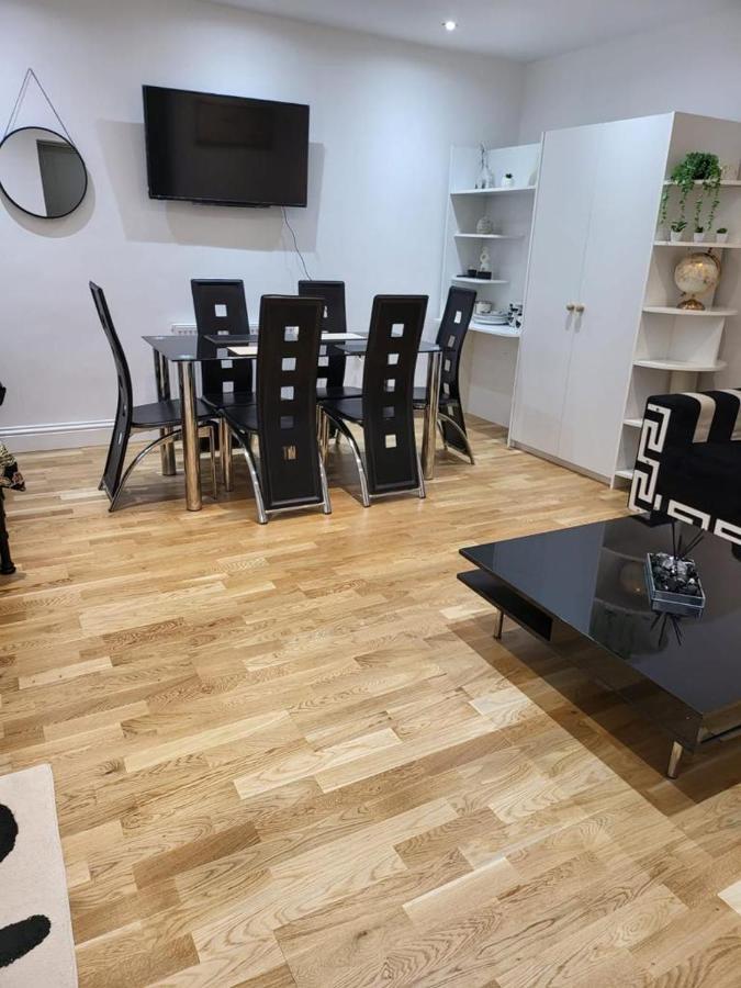 Fancy Basement Flat A Apartman London Kültér fotó